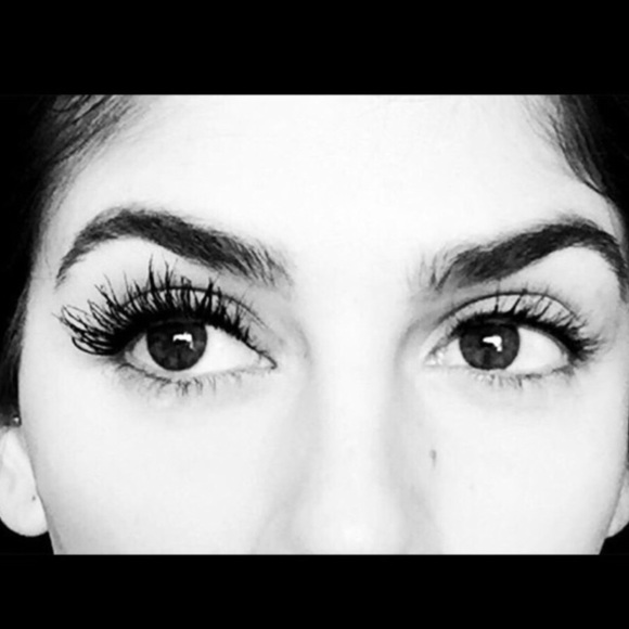 Marc Jacobs Velvet Noir Major Volume Mascara - Picture 9 of 13